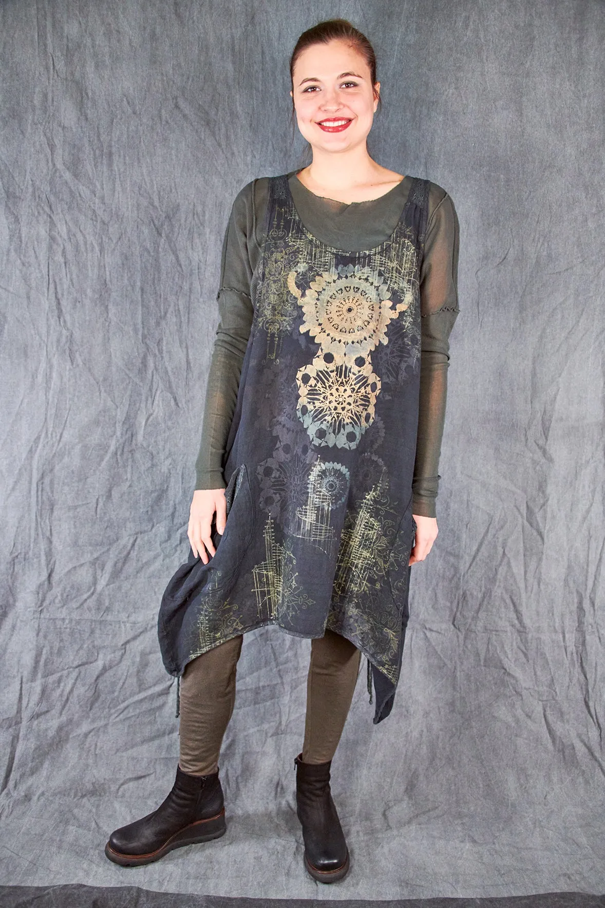 6182 Nouveau Lace Trim Shift Mineral Black-Futurist Relic Charm