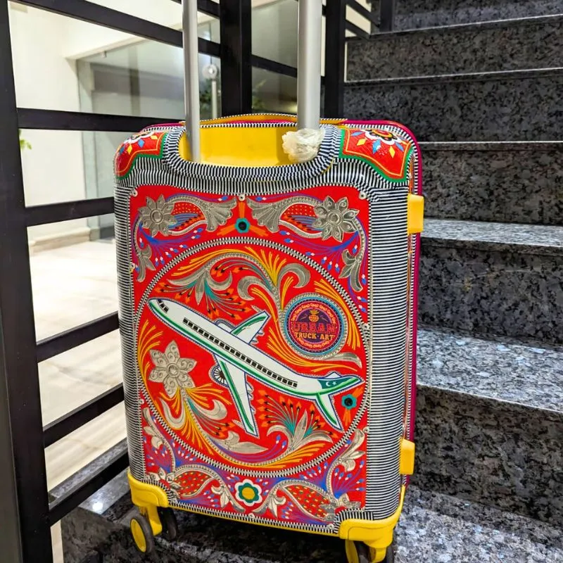 Airplane Classic Chamakpatti Suitcase
