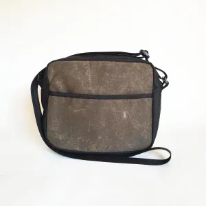 Derby Bag in Oak Brown Waxed Canvas