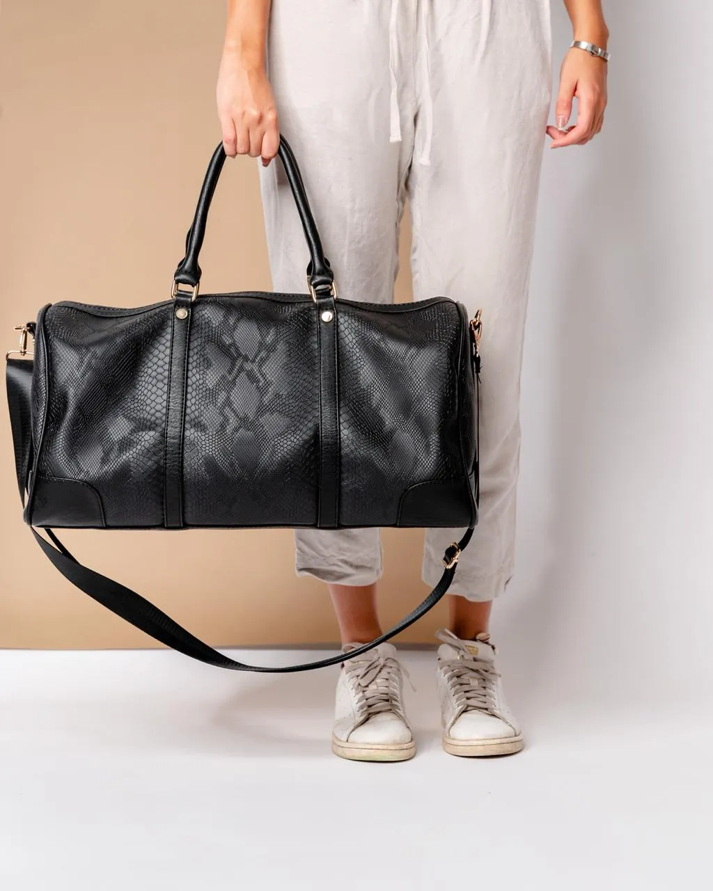 Duffle Bag Leather Black with a crocodile texture
