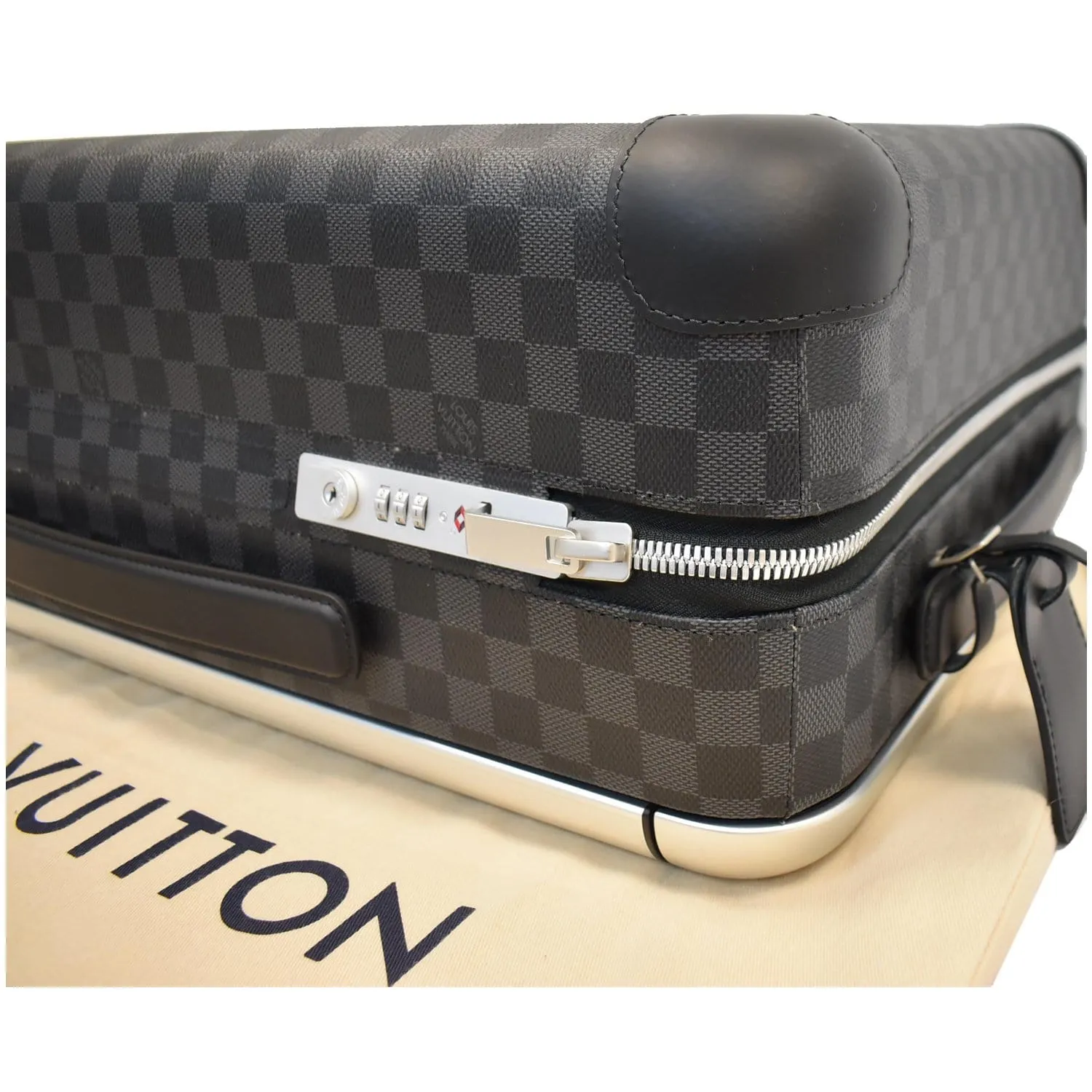 LOUIS VUITTON Horizon 55 Damier Graphite Rolling Suitcase Black