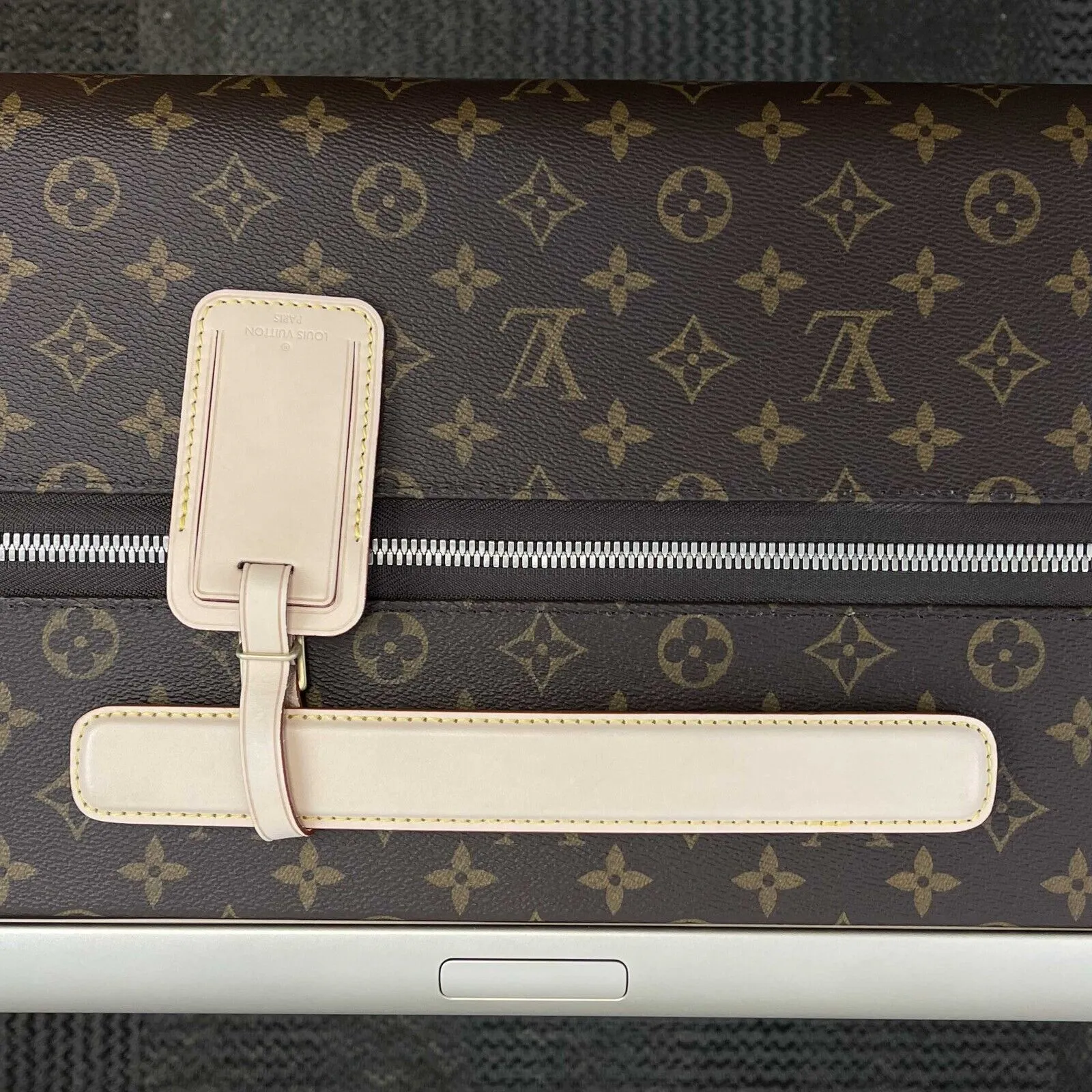 Louis Vuitton - NEW Horizon 70 - Brown / Beige Monogram Suitcase
