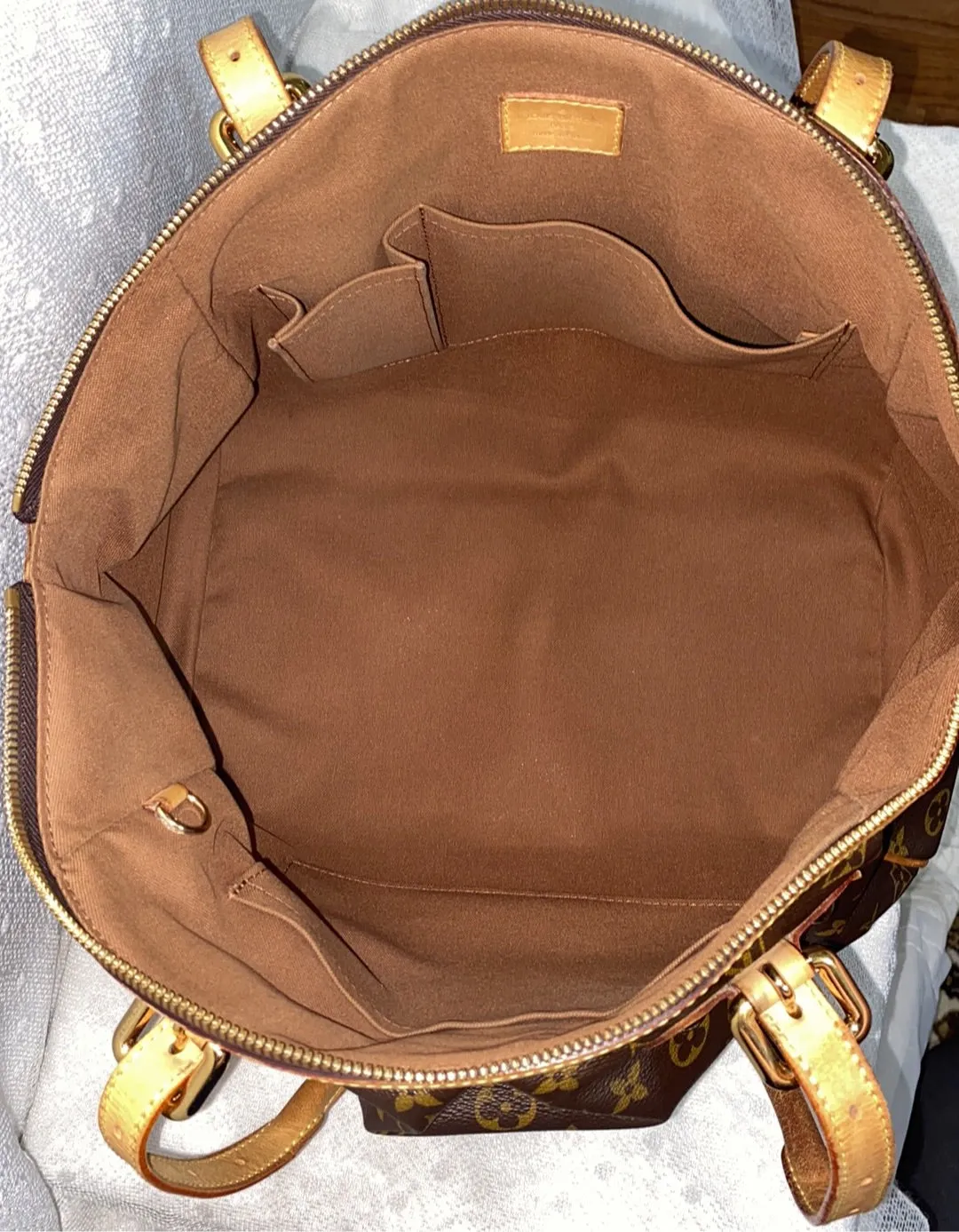 Louis Vuitton Tivoli GM Monogram Canvas Large Shoulder Bag