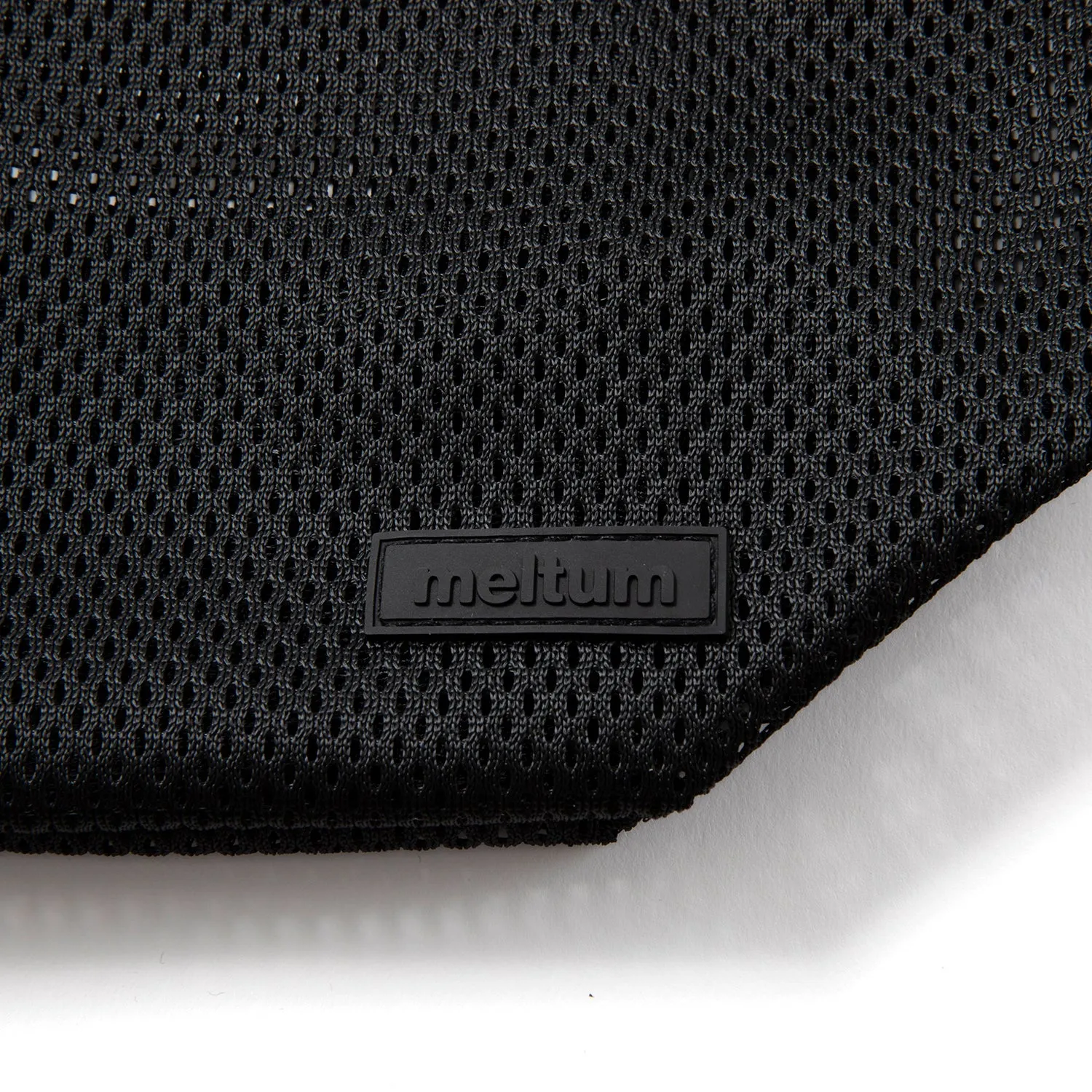 meltum | メルタム　MESH SHOULDER BAG