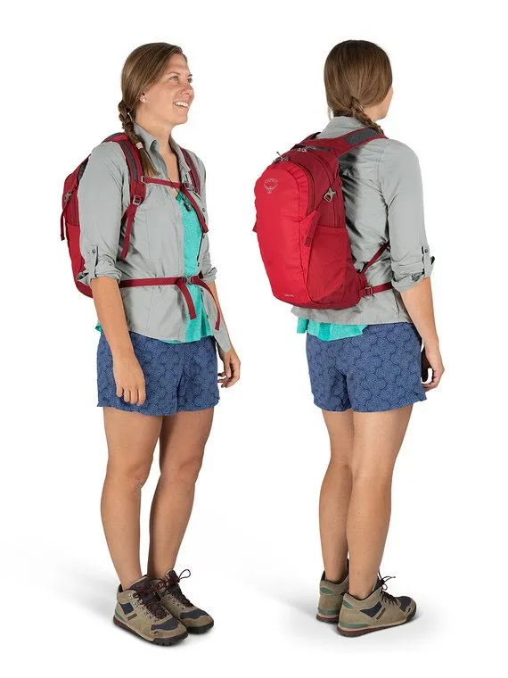 Osprey Daylite® 13L Simple Backpack - Cosmic Red