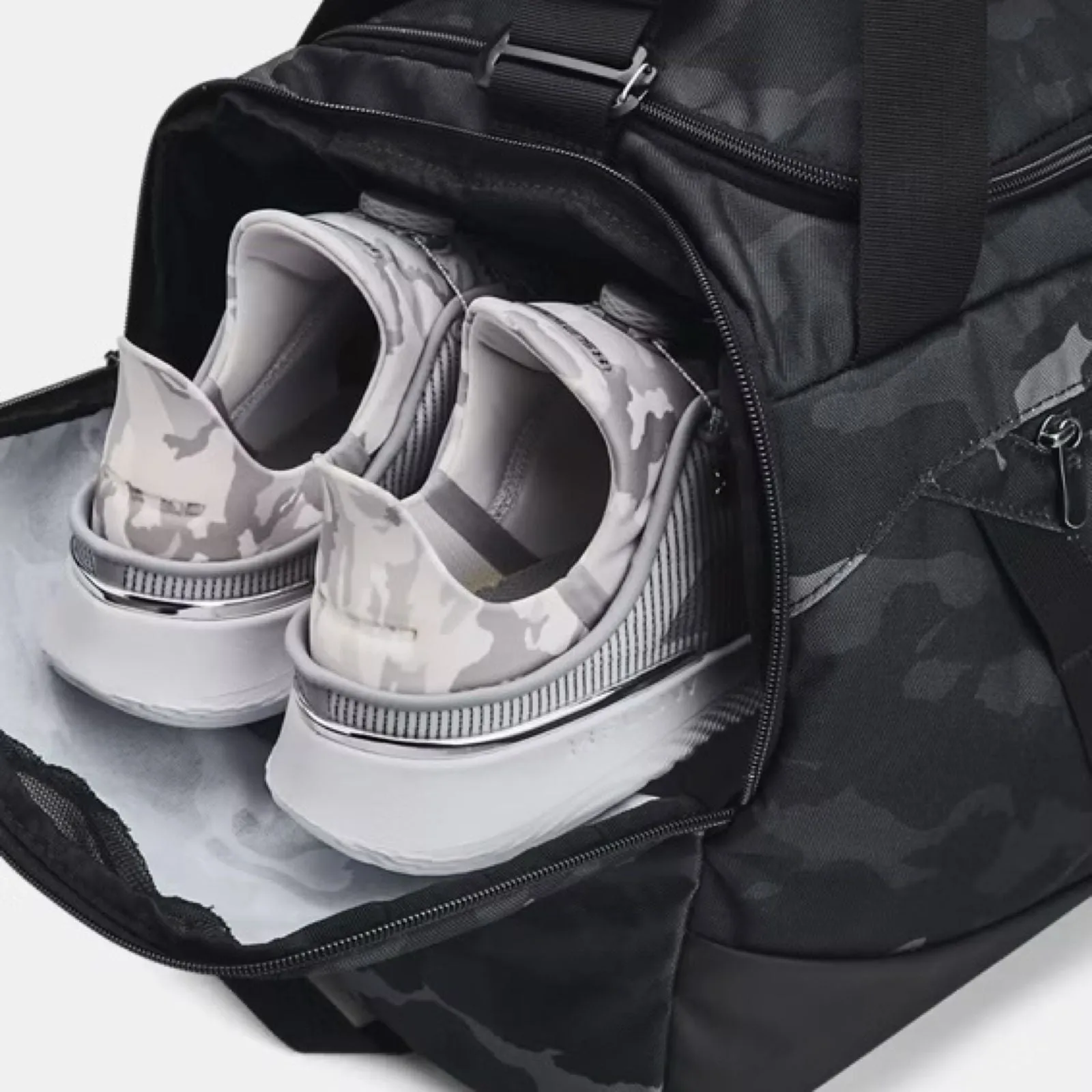 Pursuit Duffel Bag - Camo