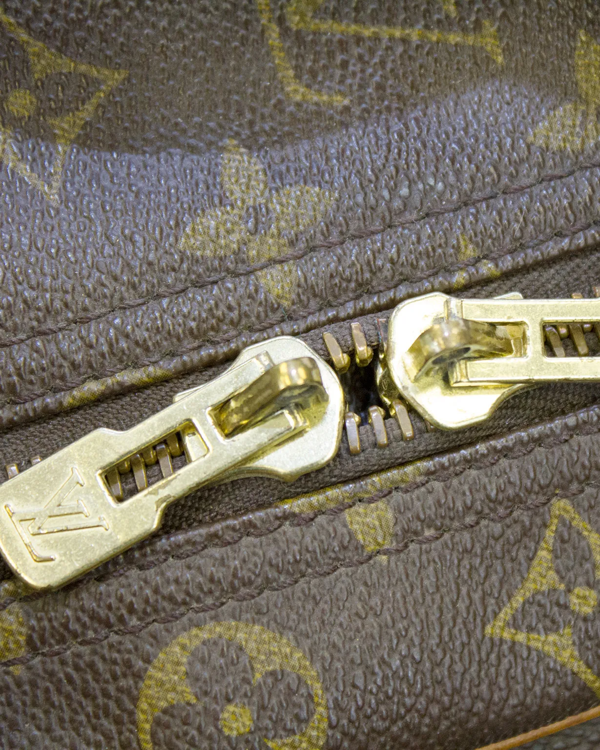 'Sirius 60' Monogram Suitcase