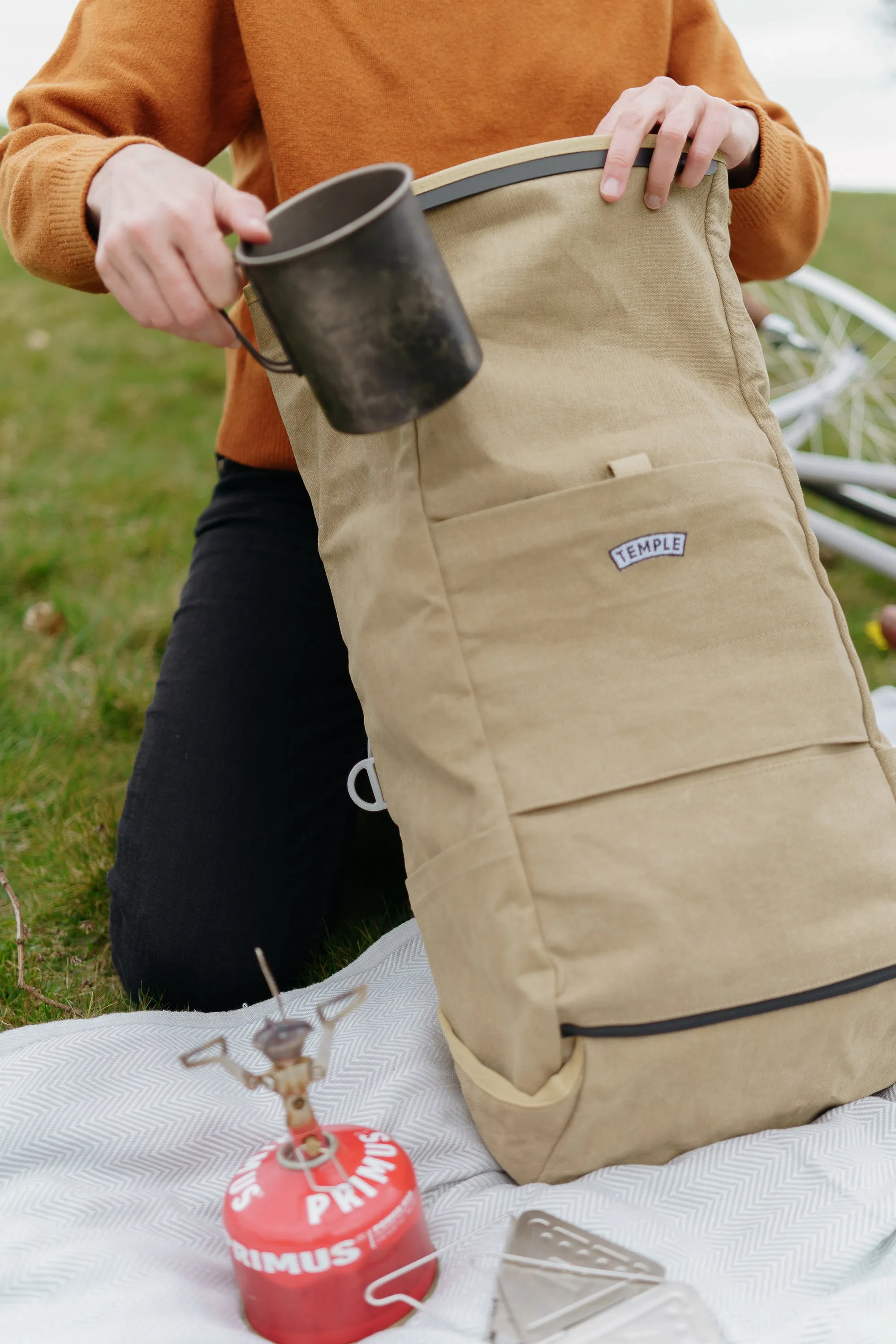 Temple Pannier Backpack - Charcoal
