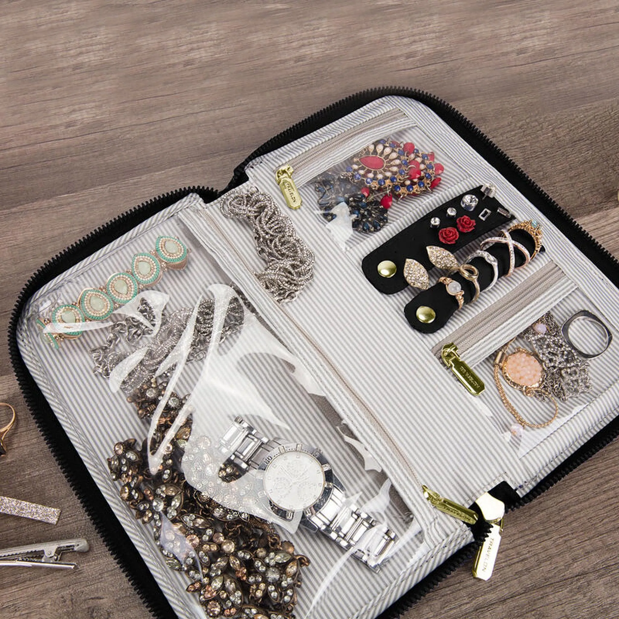 Travelon Tailored Jewelry Case