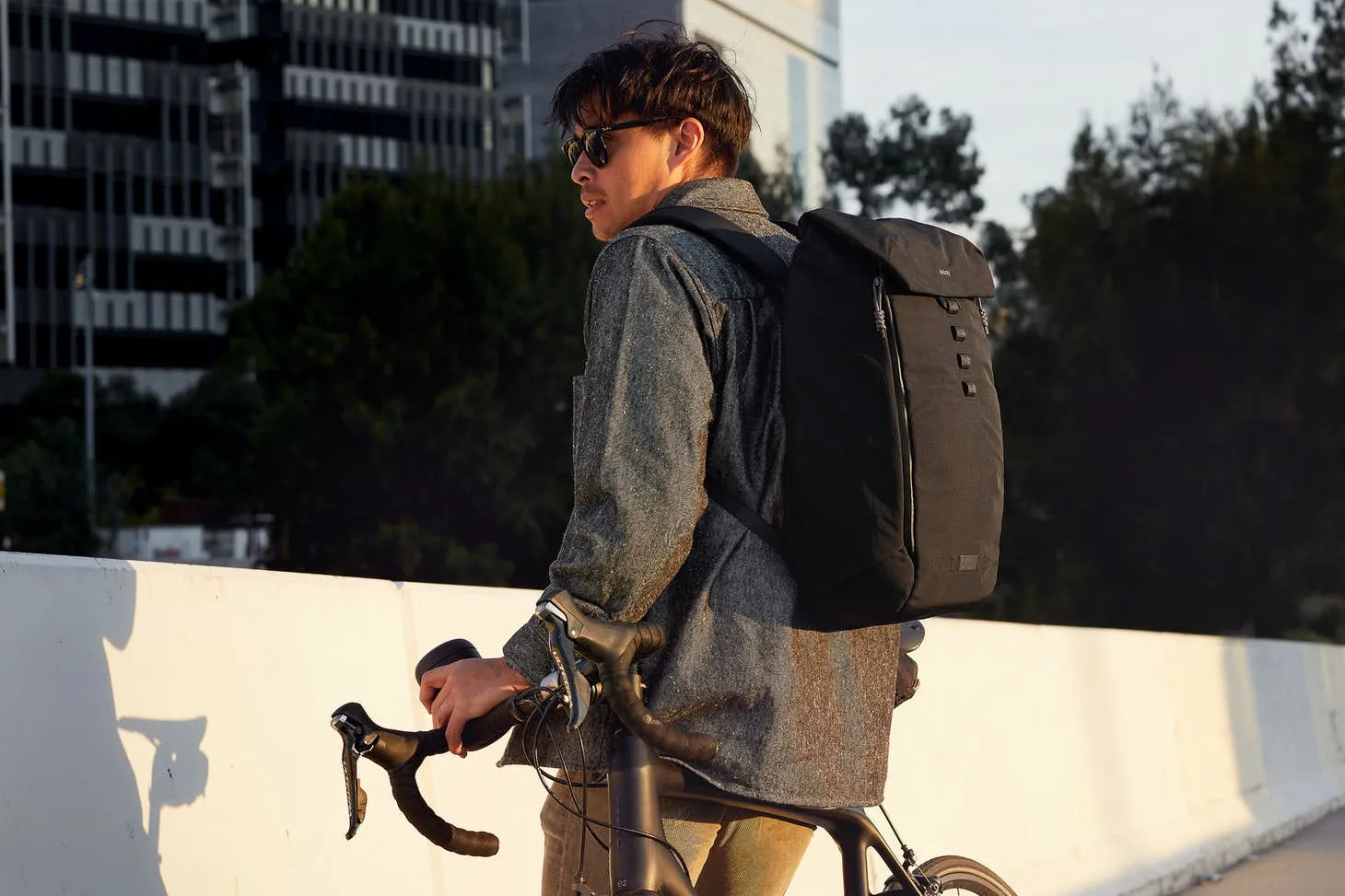 VENTURE BACKPACK